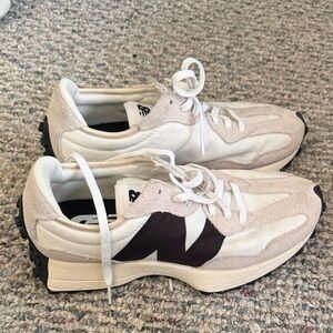 Women’s new balance 327. Size 7.5